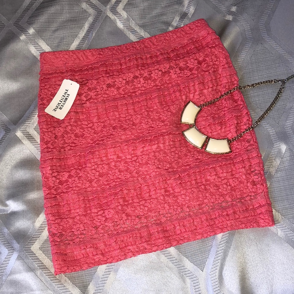 NWT - Forever 21 - Lace mini skirt